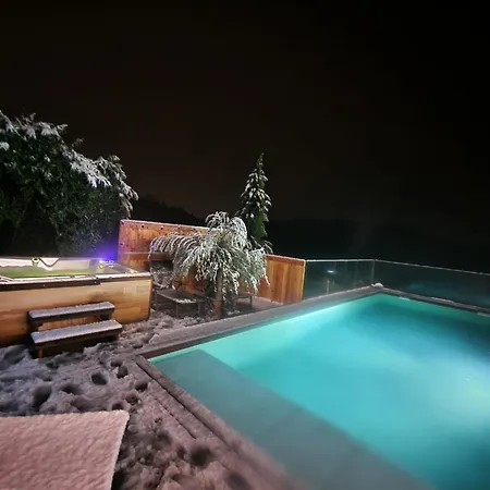 Bella & Flocon Exclusive Private Pool, Spa & Sauna Min 2 Nights (Adults Only) アパート *