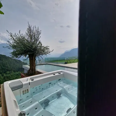 Bella & Flocon Exclusive Private Pool, Spa & Sauna Min 2 Nights (Adults Only) アパート