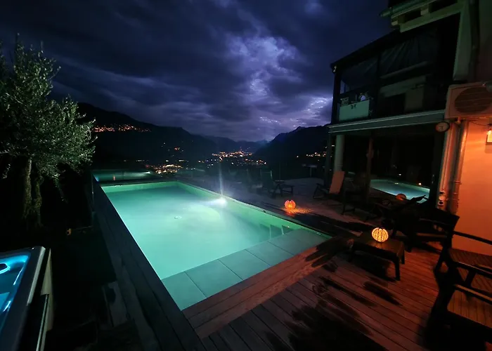 Bella & Flocon & Carnotzet Private Pool & Min 1 Week (adults Only) דירה