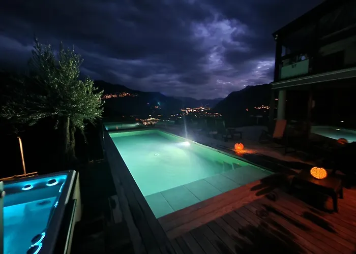 Bella & Flocon & Carnotzet Private Pool & Min 1 Week (adults Only) דירה *