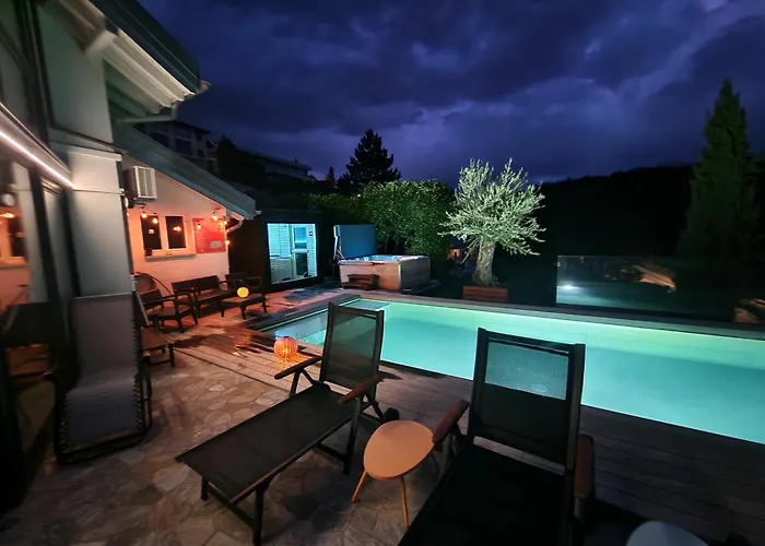 Bella & Flocon & Carnotzet Private Pool & Min 1 Week (adults Only) דירה Savièse